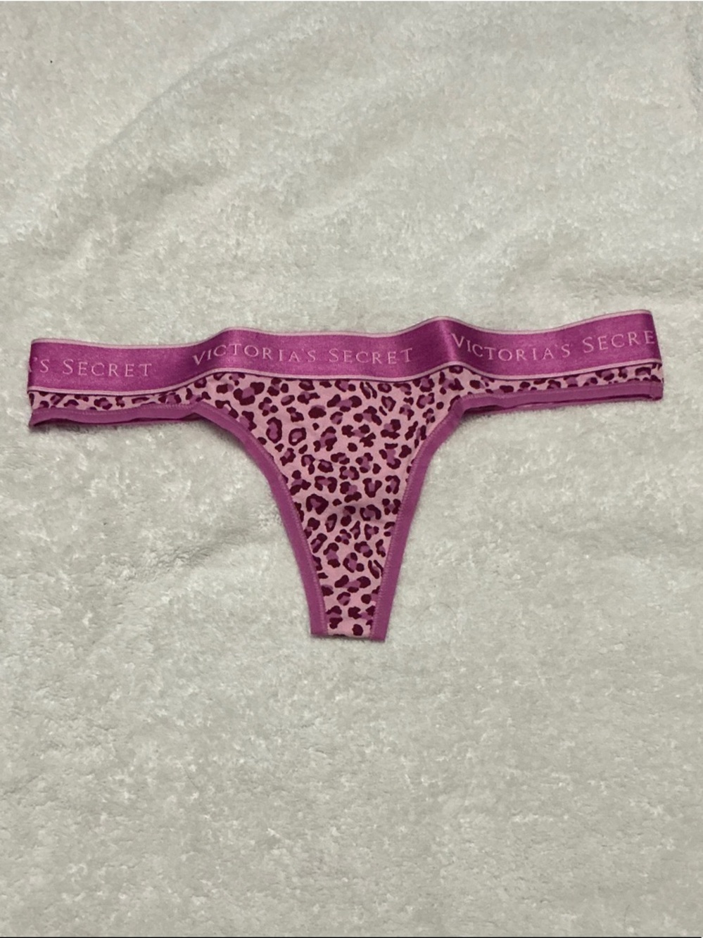 Victoria's Secret Pink Leopard Print Thong Panty